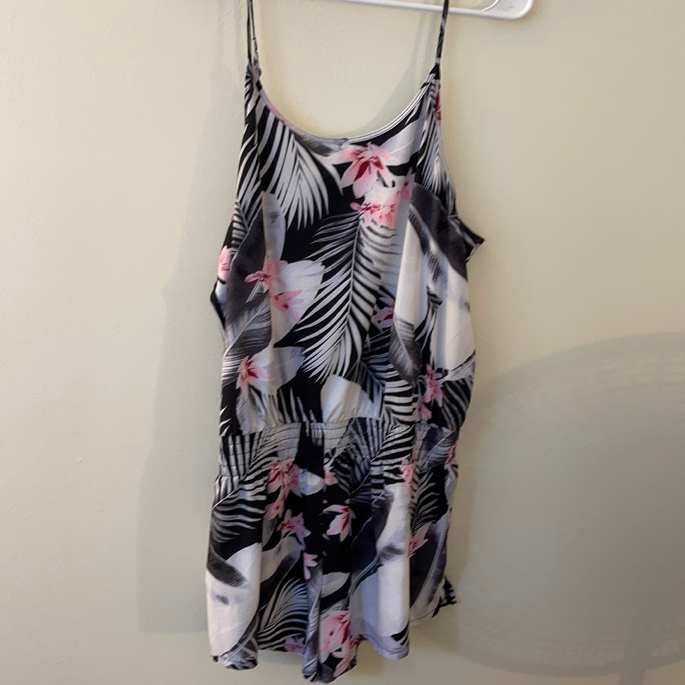 Victoria Sport Romper